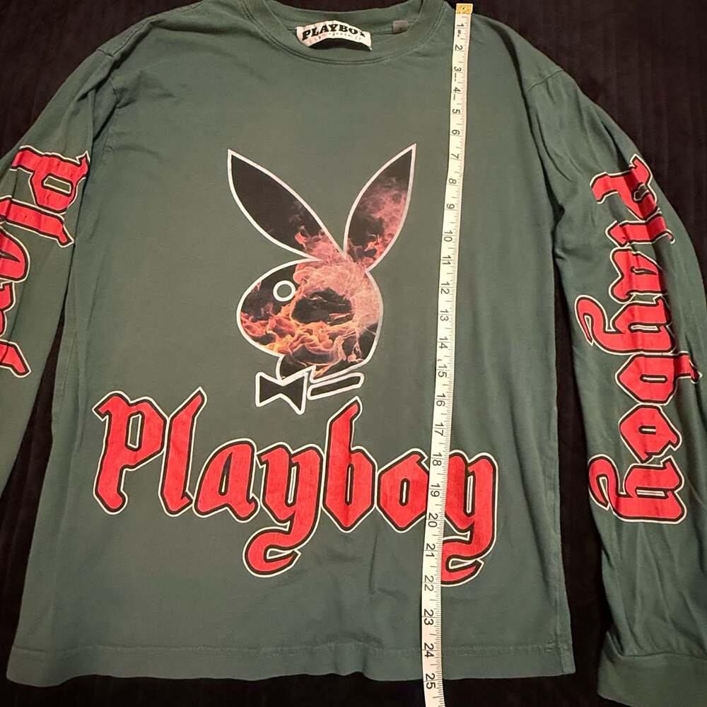 PLAYBOY - Picture 3 of 6